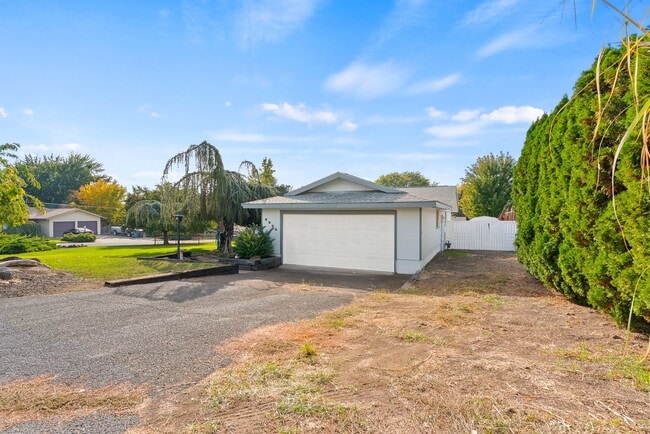 Building Photo - 6902 Alpine Way - Located in West Valley