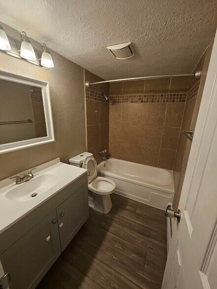 Building Photo - 4625 N Carefree Cir