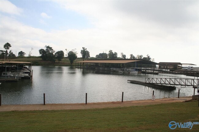 Primary Photo - 5361 Bay Village Dr