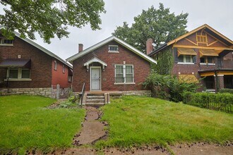Building Photo - 4845 Anderson Ave