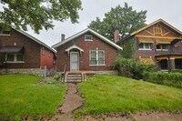 Building Photo - 4845 Anderson Ave