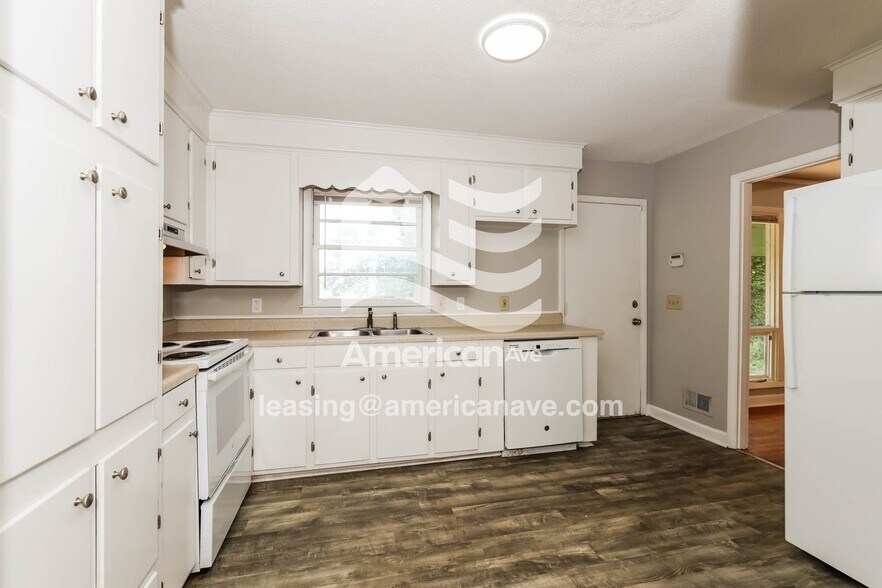 Building Photo - 116 Delft Ln