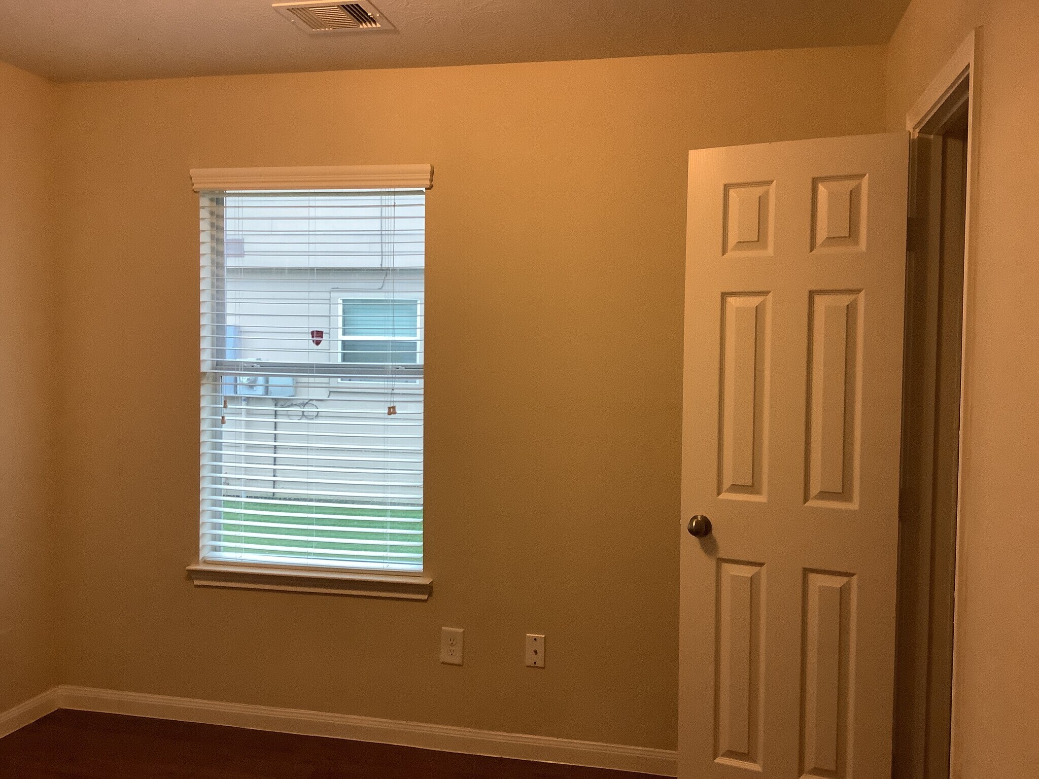 Building Photo - 6019 Brenwood Trails Ln
