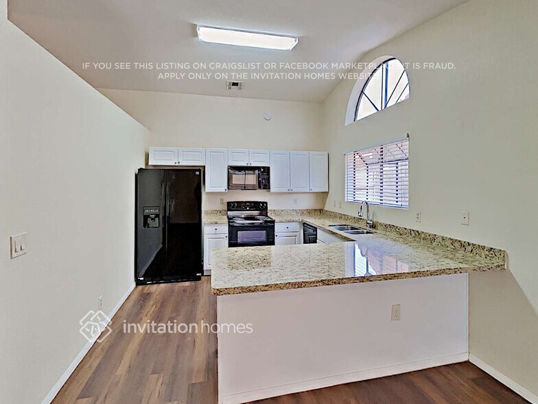 Building Photo - 5831 E Ellis St