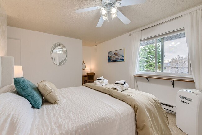 Building Photo - 1858 Centaur Cir