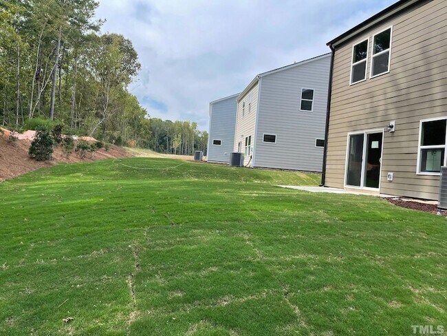 Building Photo - 312 Joneshaven Dr