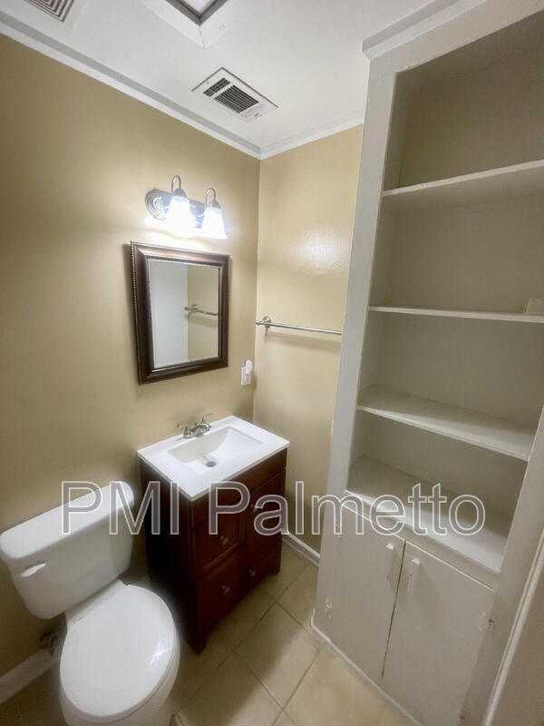 Building Photo - 241 Vallejo Cir