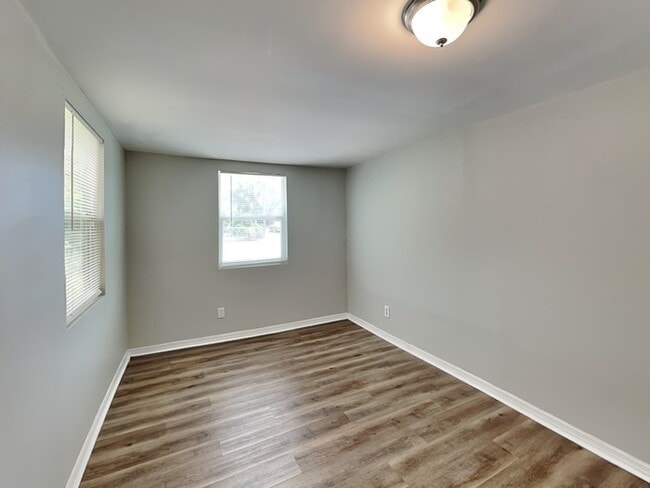 Building Photo - 3Bed/2Bath Home in Sarasota