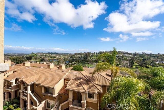 Building Photo - 30902 Club House Dr