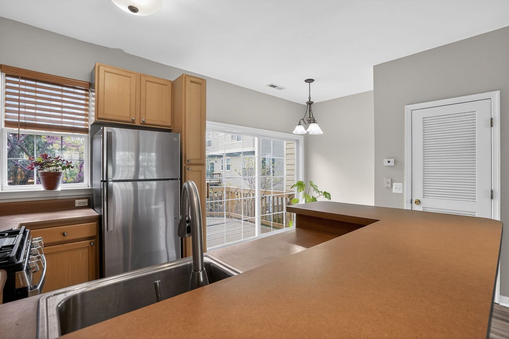 Building Photo - 23185 Blackthorn Square