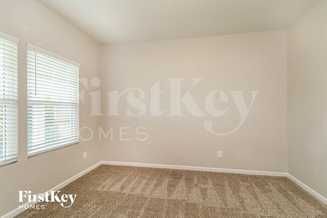 Building Photo - 8000 Camden Crossing