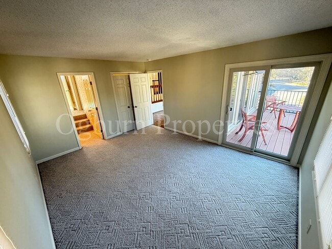 Building Photo - 711-D Marshall St-1BR/1BA Third Floor Condo, Near Old Salem