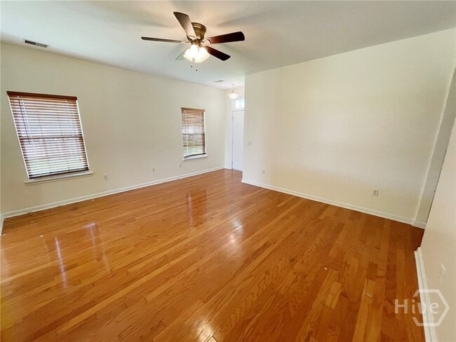 Building Photo - 50 Blue Oak Dr