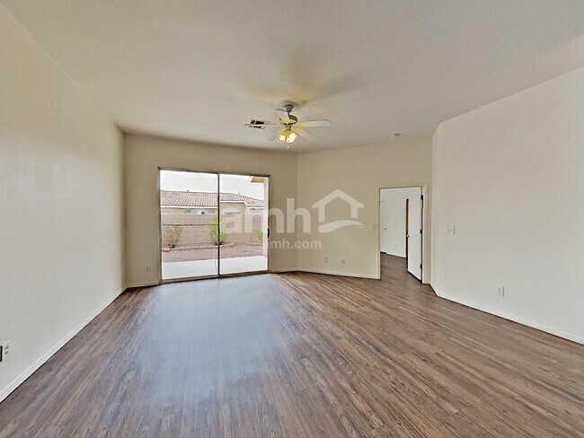 Building Photo - 2849 Serenidad Dr