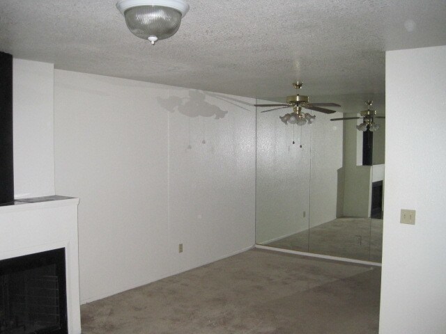 Building Photo - 1340 N Recker Rd