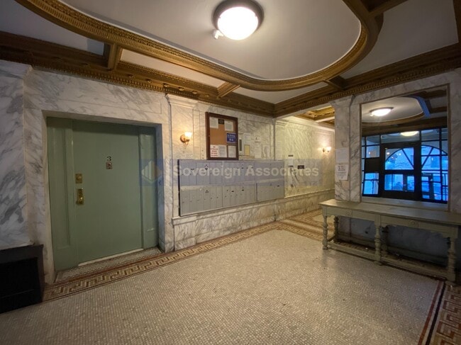 Building Photo - 255 Fort Washington Avenue