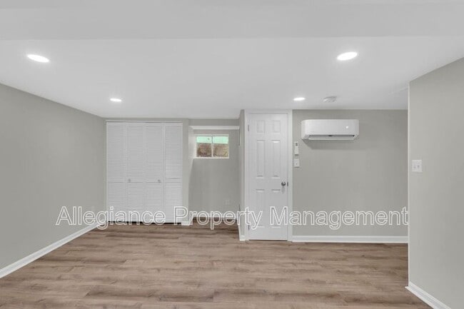 Building Photo - 46 Ancell St