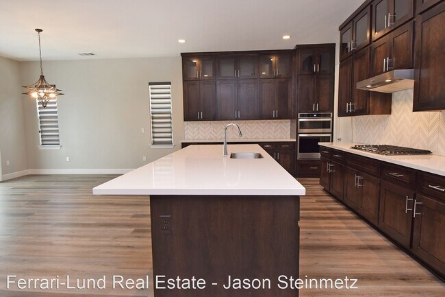 Building Photo - 3 br, 3 bath House - 280 Starboard