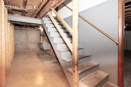 Building Photo - 23250 W 75th St