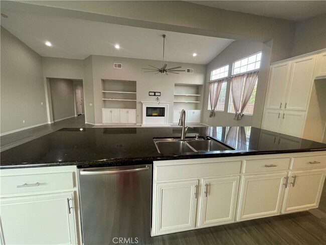Building Photo - 34791 Heritage Oaks Ct