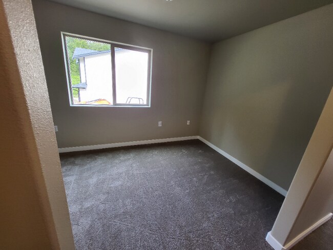 Building Photo - 2509 Sand Dollar Rd W