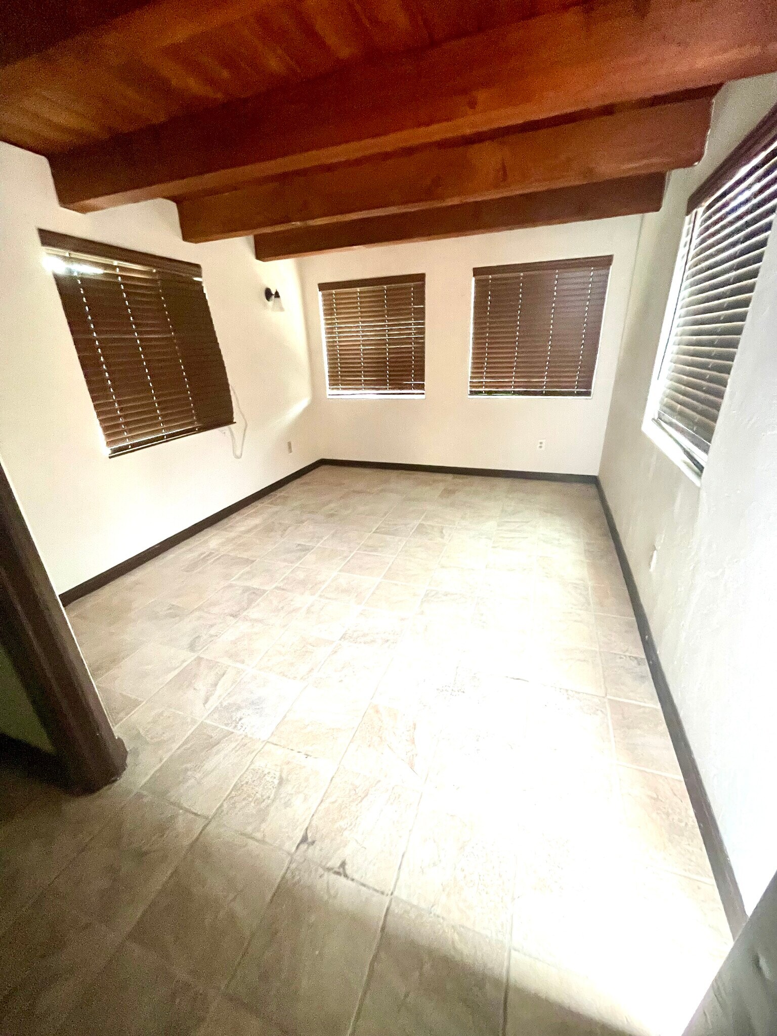 Building Photo - 15408 Vista Vicente Dr