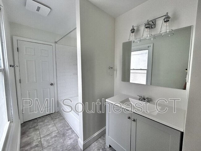 Building Photo - 54 Roath St