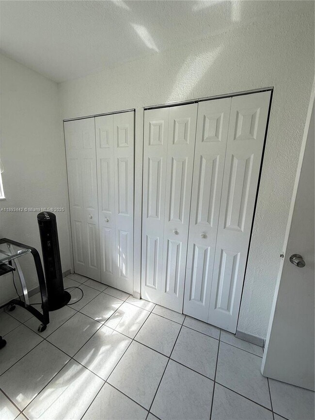 Building Photo - 8000 SW 149th Ave