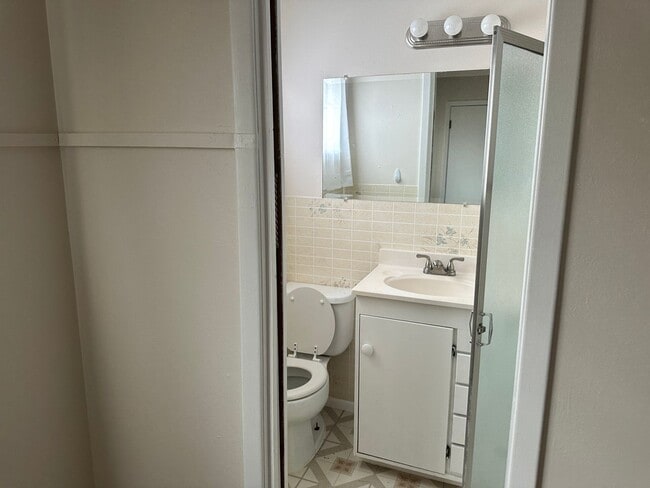 Building Photo - NE Property