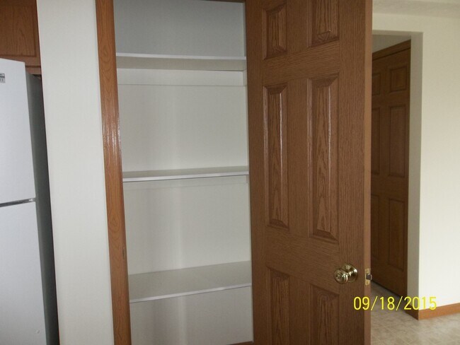 Building Photo - Pebblebrook Apartments 109