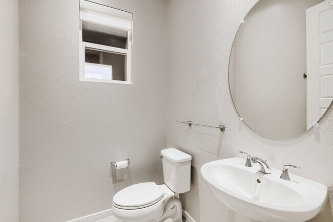 Building Photo - Stunning home with a serene Zen backyard, raised garden beds, fountain and spa!
