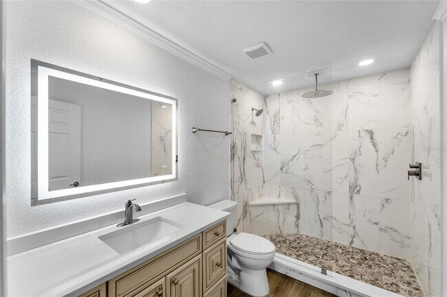 Building Photo - 700 S Harbour Island Blvd