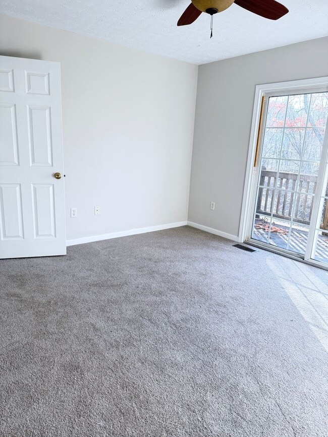 Building Photo - West Asheville 3 Bed, 2 Bath Home For Rent