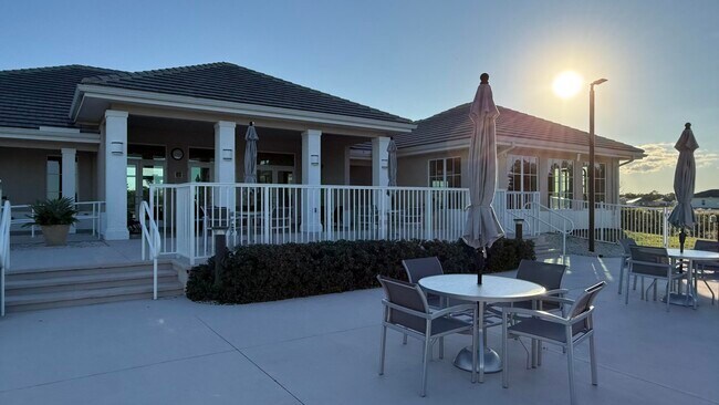 Building Photo - 6714 Rumine Cir