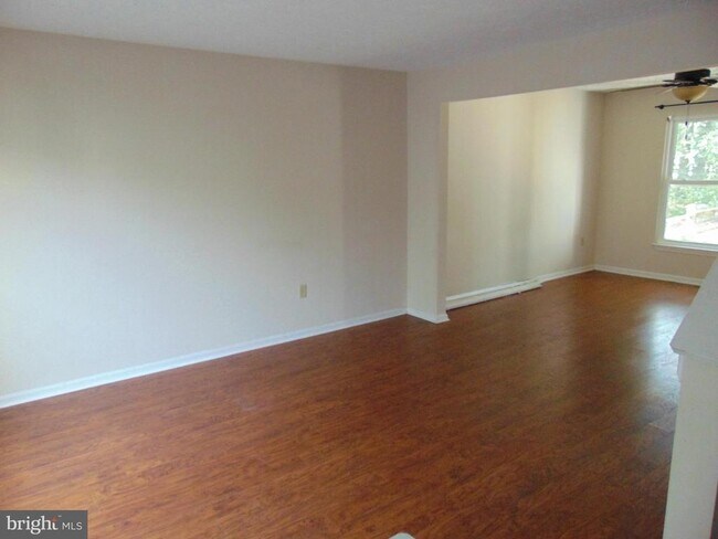 Building Photo - 6638 Antelope Ct