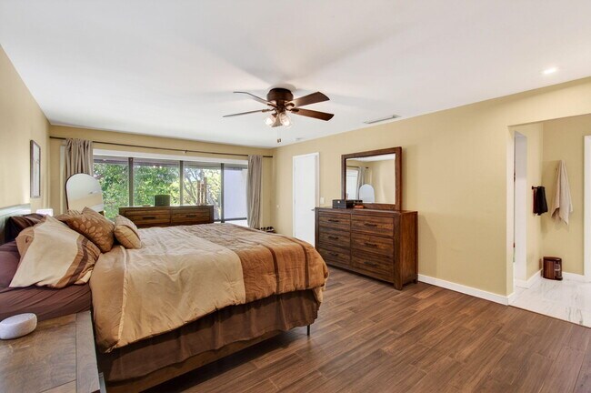 Building Photo - 149 NW 70th St