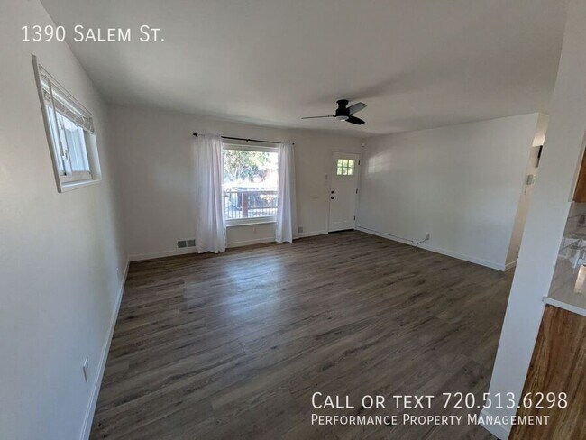 Building Photo - 1390 Salem St