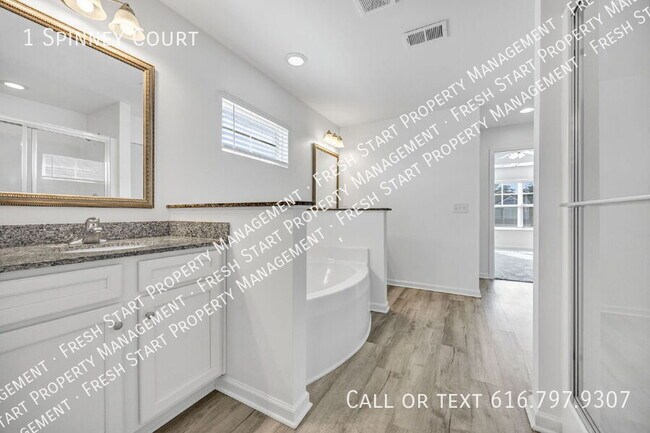 Building Photo - 1 Spinney Ct