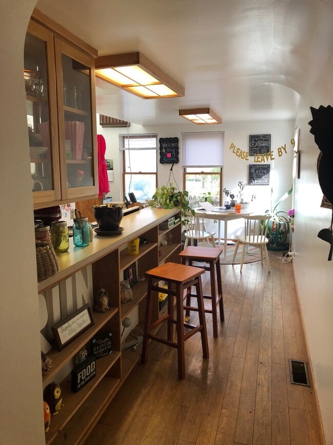 Building Photo - 3 Bedroom Available August 2026; Monthly r...