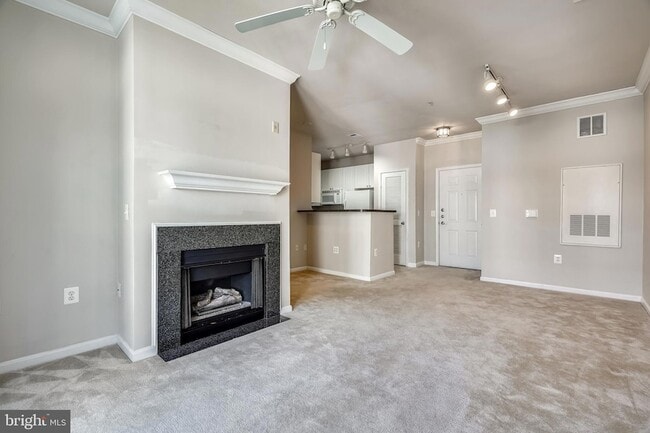 Building Photo - 2765 Centerboro Dr