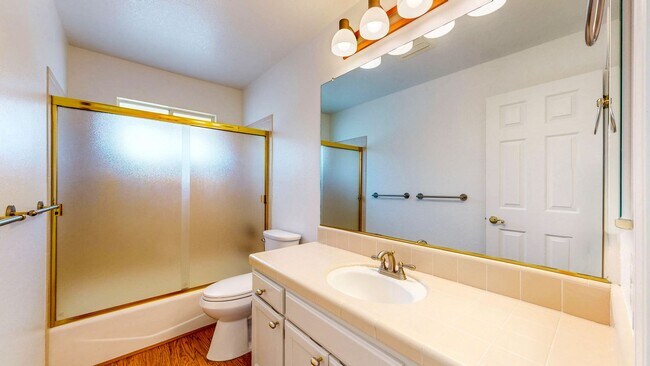 Building Photo - 7971 Oakmont Dr