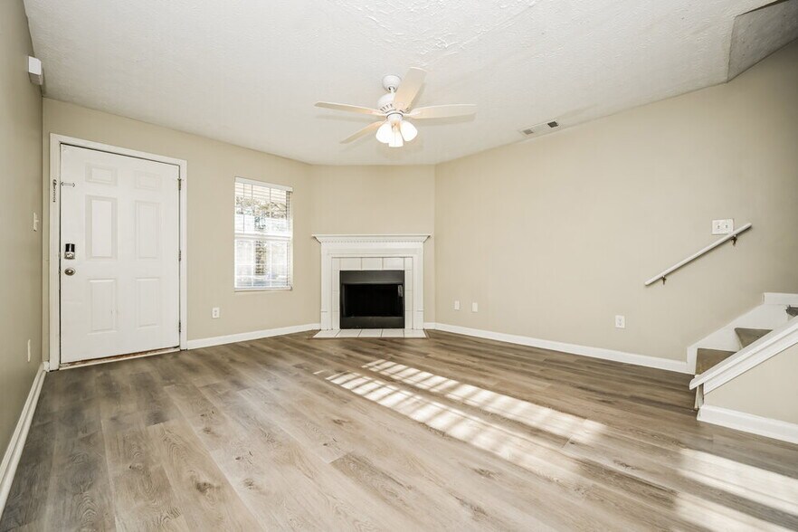 Building Photo - 745 Keys Ferry Rd