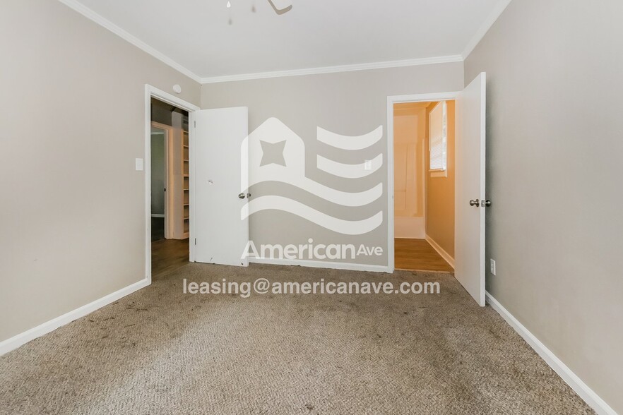 Building Photo - 133 Ann Pl