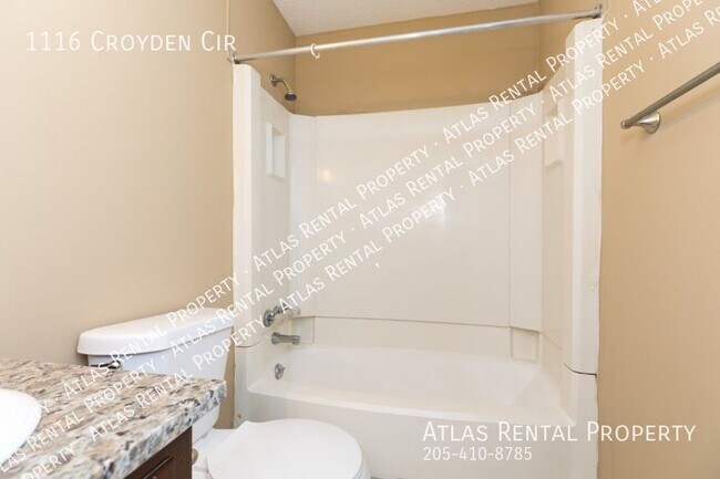 Building Photo - 1116 Croyden Cir