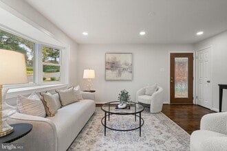 Building Photo - 2711 Groveton St