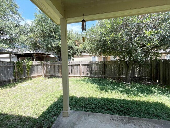 Building Photo - 13608 Pine Warbler Dr