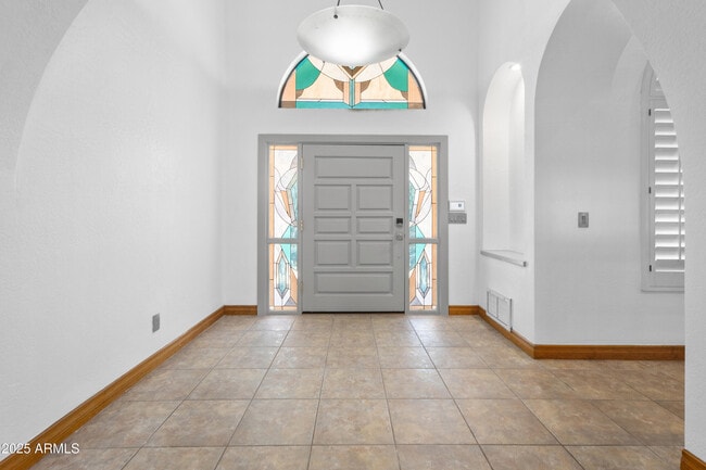 Building Photo - 322 E Gary Cir