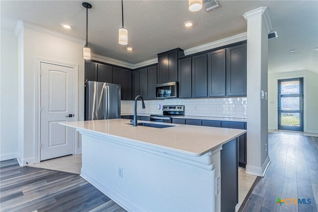 Building Photo - 1304 Long Crk Ln