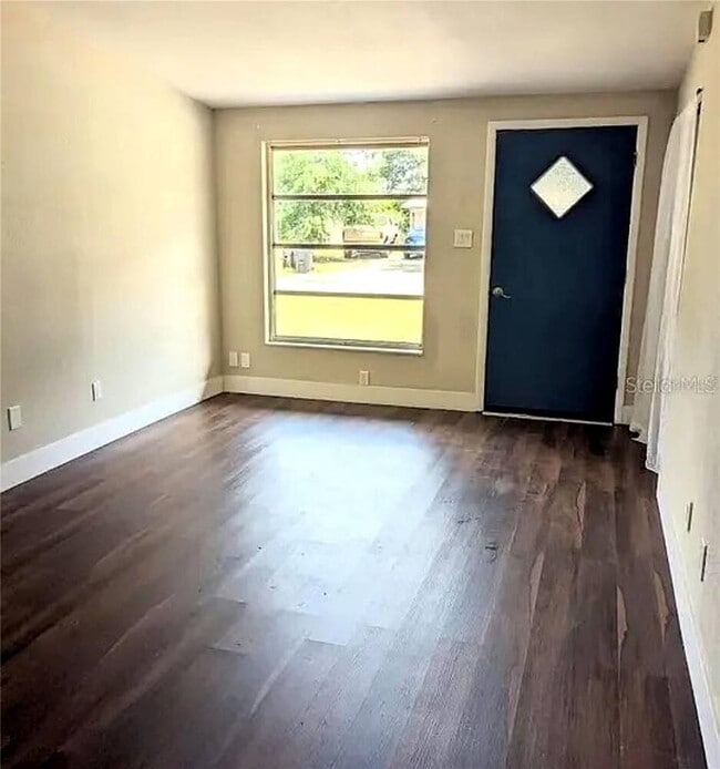 Building Photo - 2507 Coral Way