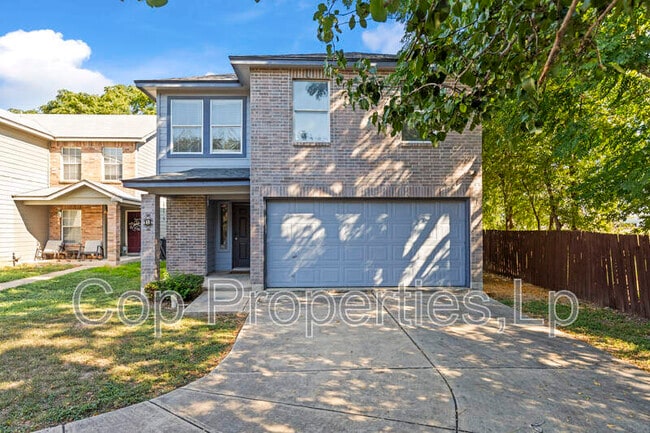 Primary Photo - 1 Dunthorte Ln